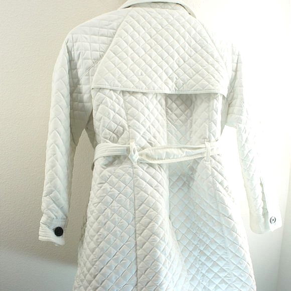 Jones  new york white quiled belted coat size 1X - Picture 6 of 7